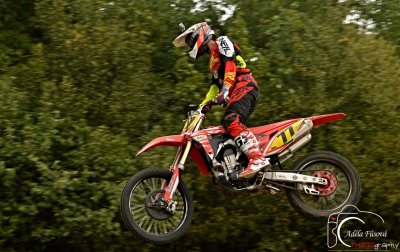 Motokrosový kemp